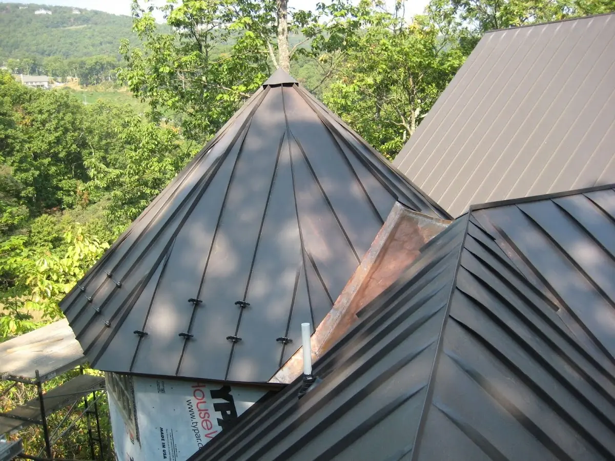 Professional Roof Tarp Installation by Craftsman Roofing in Perrine